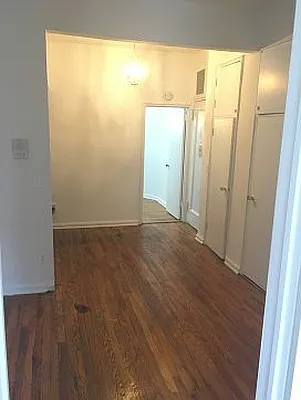 Rented by Eric Goodman Realty Corp | media 10