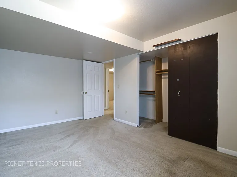 533 14th Ave #4 — Photo 10