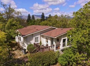 723 Reiten Dr, Ashland, OR 97520