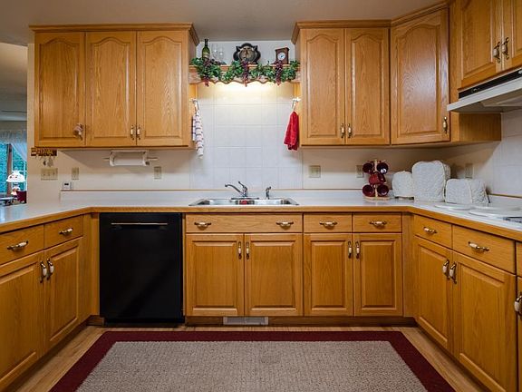 921_Greenhaven_MLS-14