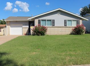 2212 Highland Rd, Midwest City, OK 73110