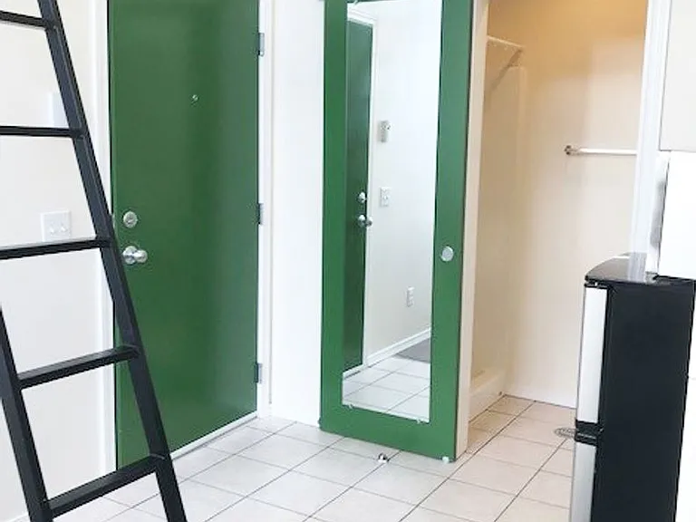 Affordable Studios on Cap Hill! — Photo 4