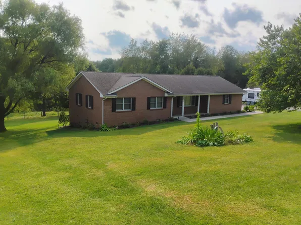 330 Underwood Rd, Lewisburg, WV 24901