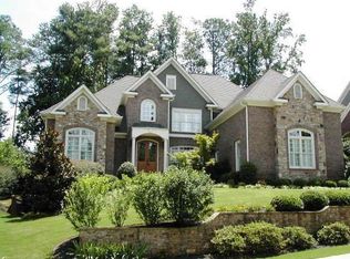 3310 Chimney Ln NE, Roswell, GA 30075