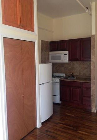 2nd image of 67 W 119th St APT 10