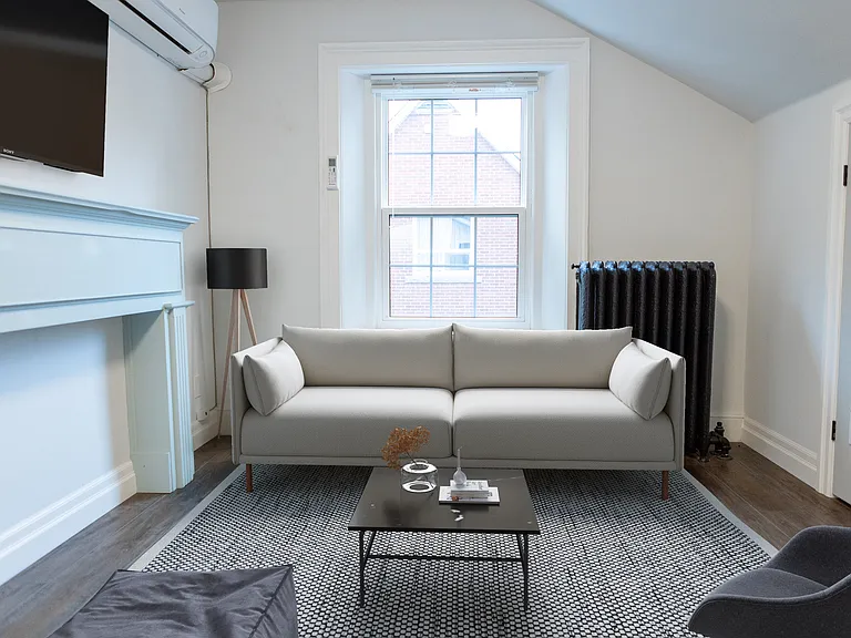 2014 Edinburgh Dr — Photo 16