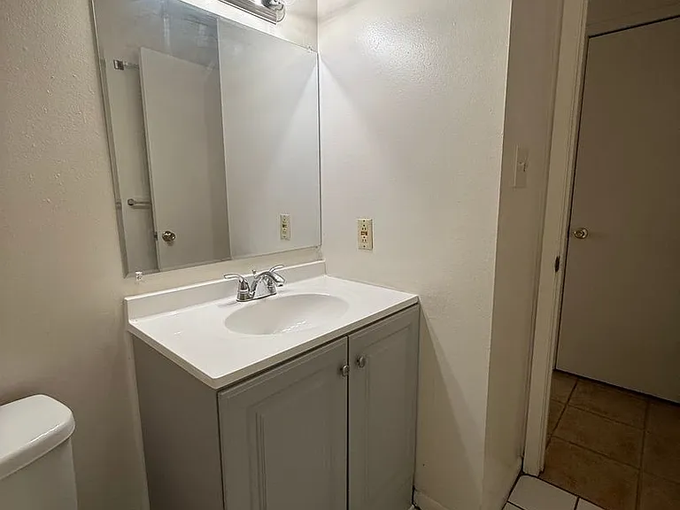 913 Landry St #5 — Photo 9