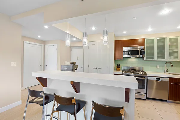 Rented by Nest Seekers International | media 48