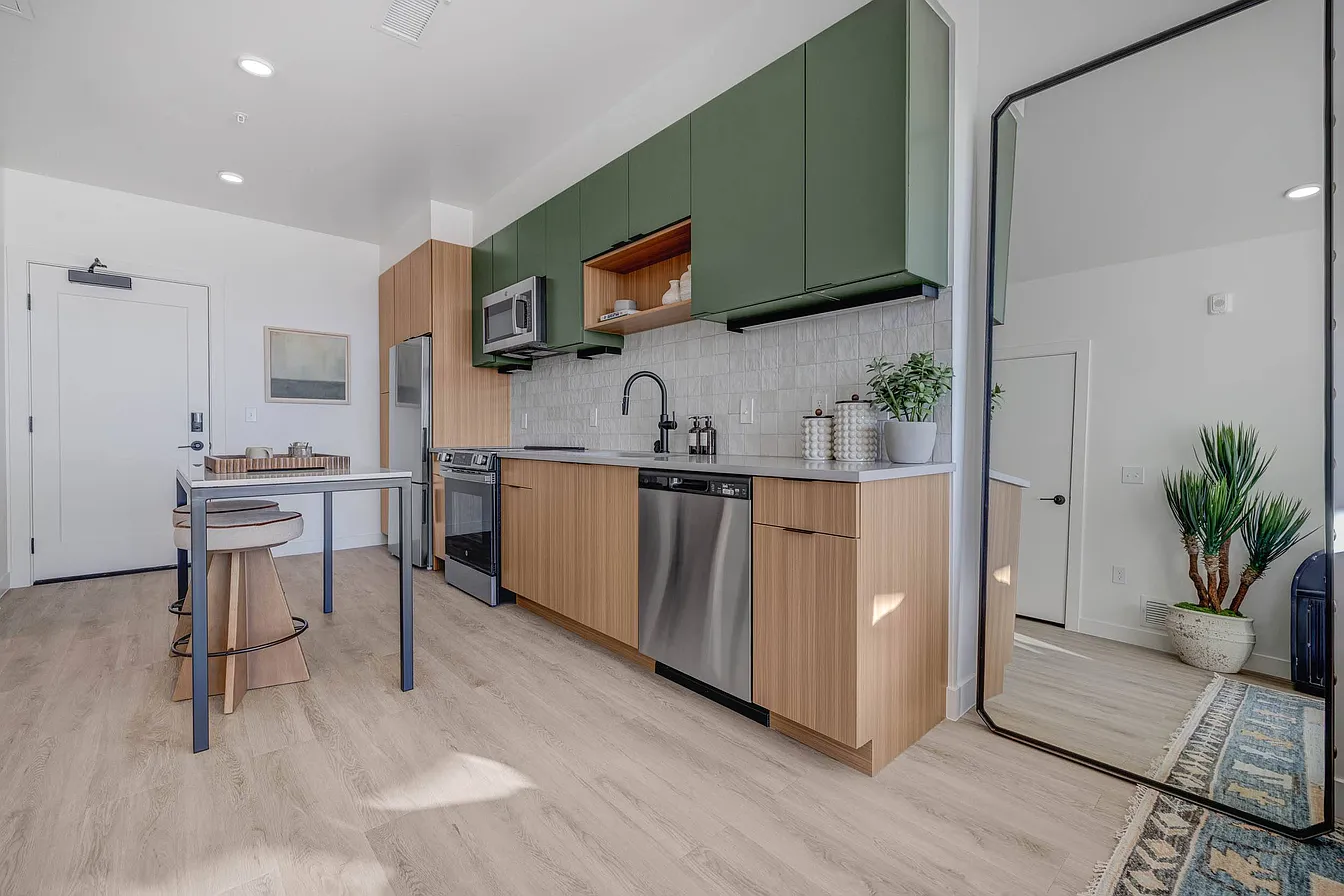 Journeyman - 634 S 400 W Salt Lake City UT (21 units available