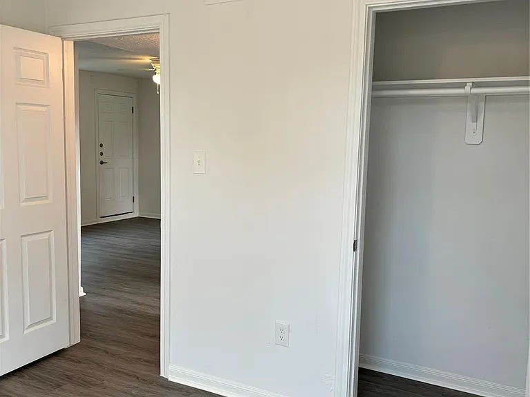 4714 Ward St #10 — Photo 13