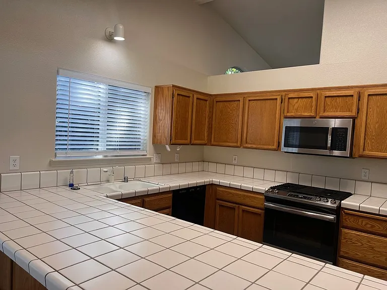3257 Seedling Dr — Photo 4