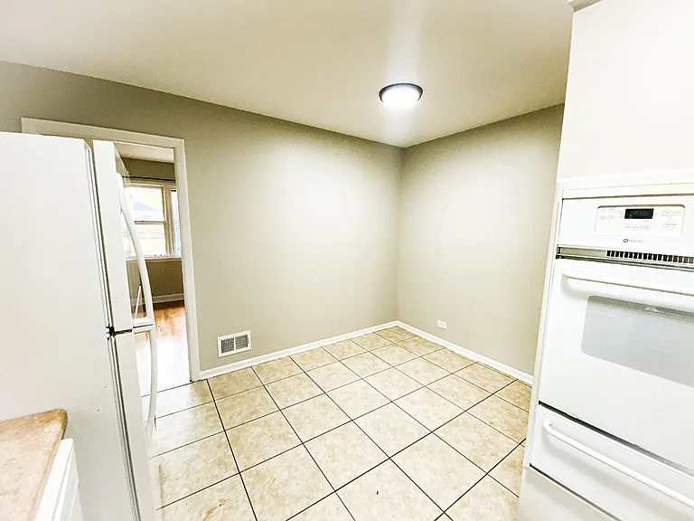 927 Grey Ave — Photo 14