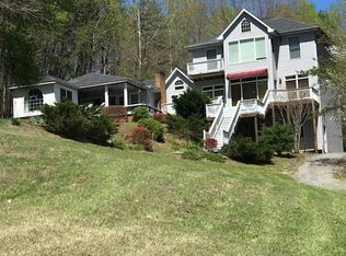348 Sleepy Hollow Dr, Wirtz, VA 24184