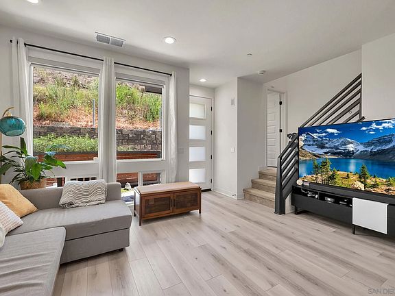 4th image of 9161 Hala Way