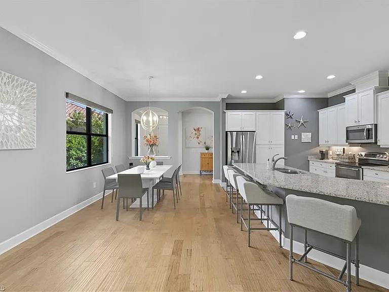9475 Isla Bella Cir — Photo 9
