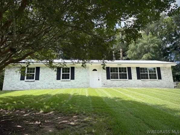 5 Vita St, Daleville, AL 36322