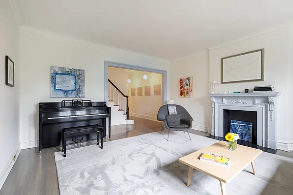 Sold by Compass | media 2