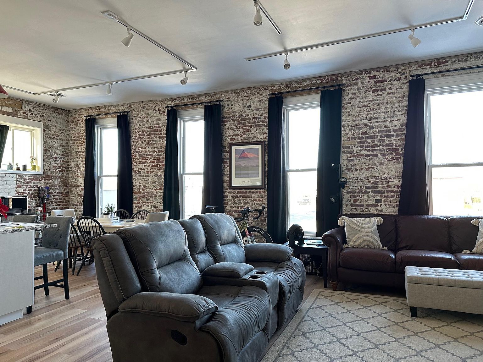 315 W Main St 2N, Monticello, IL 61856 Zillow