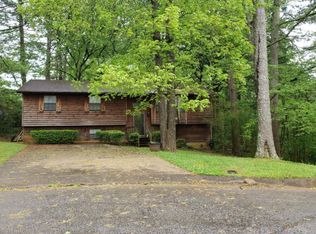 5179 Sheppard Ct, Stone Mountain, GA 30083