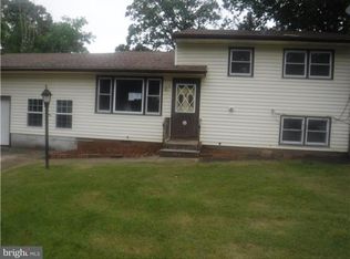 1564 Venus Dr, Vineland, NJ 08360