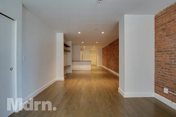 Rented by Mdrn Residential | media 4