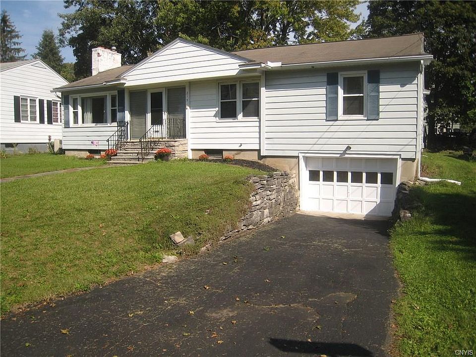 1st image of 219 Hancock Dr