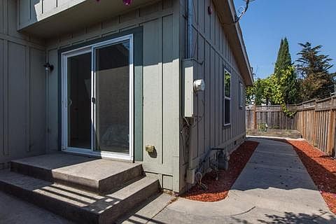 Sliding door to master bedroom 