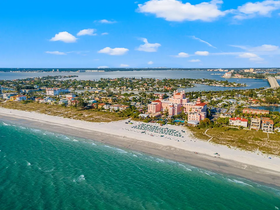 3575 Gulf Blvd #203
