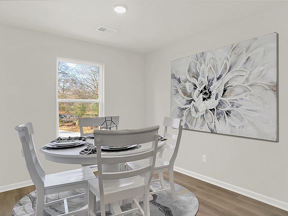 3rd image of 4438 Sunny View Dr