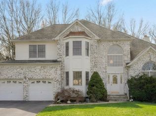 6 Breanne Ct, East Hanover Twp., NJ 07936