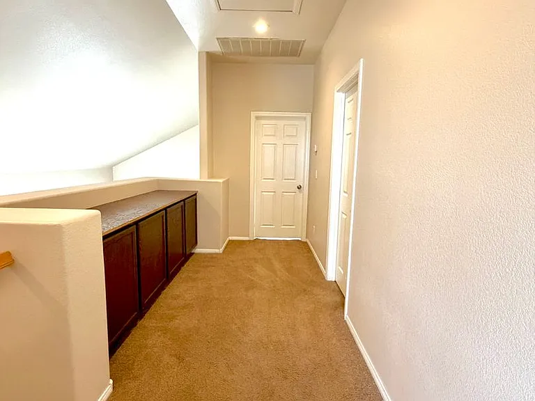 8346 Fame Ave — Photo 16