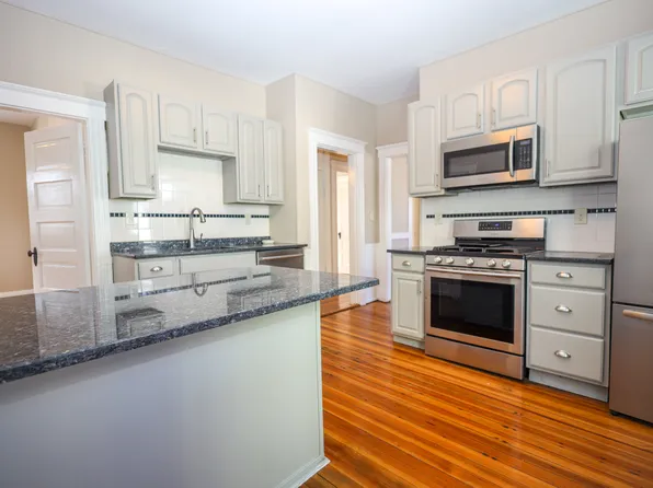 422 Trapelo Rd #2, Belmont, MA 02478