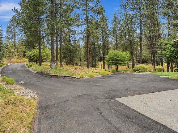 3rd image of 13307 S Bluegrouse Ln