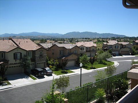 180 degree View of Valley