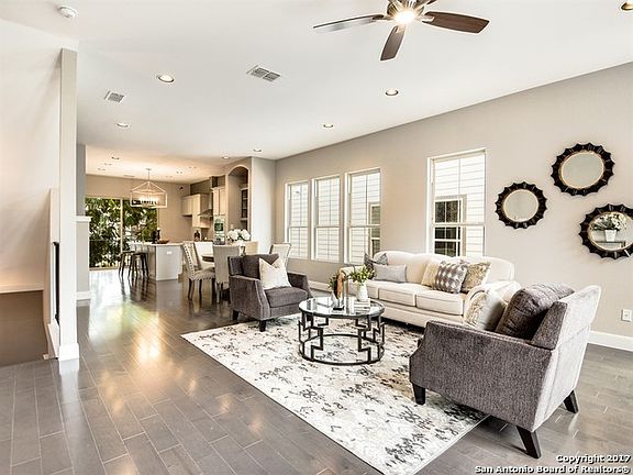 2nd image of 219B E MELROSE DR #B