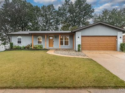 2692 Queen Bee Ln, Saint Louis, MO, 63129