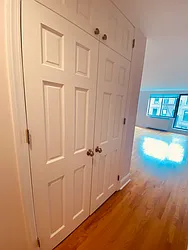 Rented by Metropolis Real Estate of Manhattan