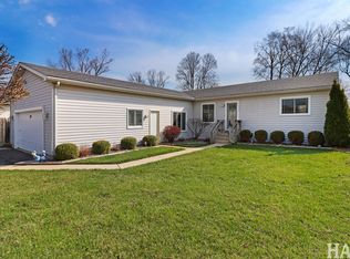 39 Lippincott Rd, Fox Lake, IL 60020