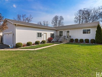 39 Lippincott Rd, Fox Lake, IL, 60020