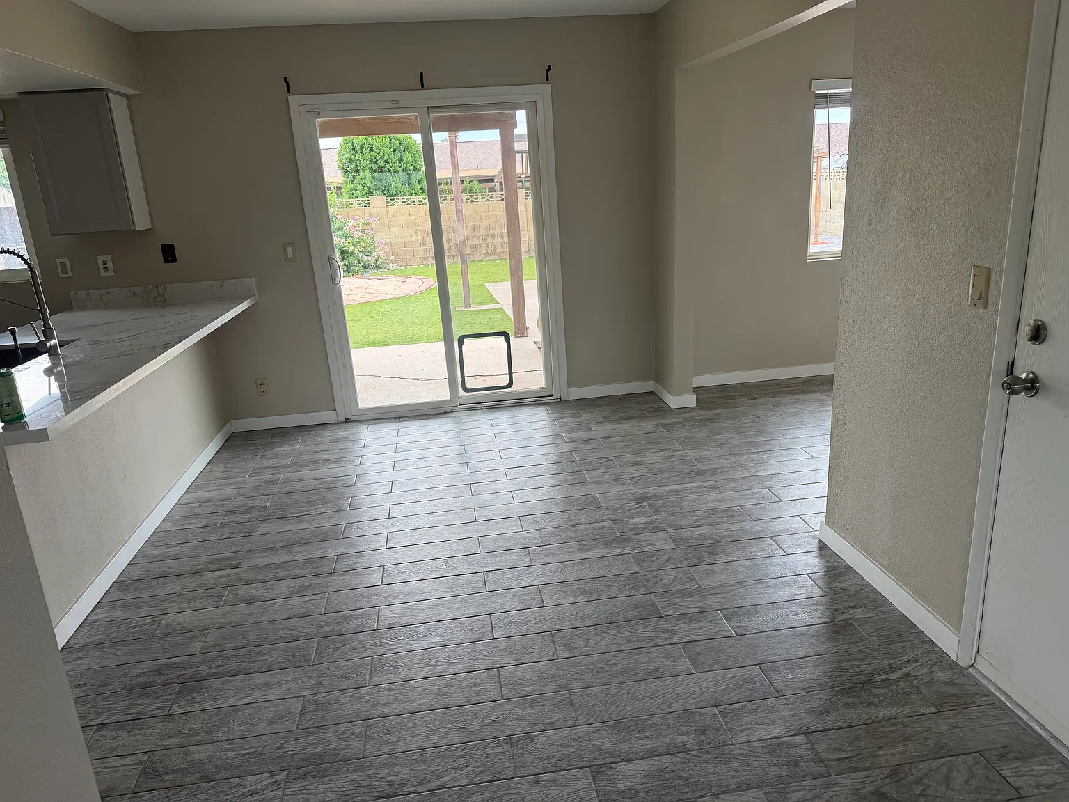 3 bed, 1110 sqft, $1,800 — Photo 3