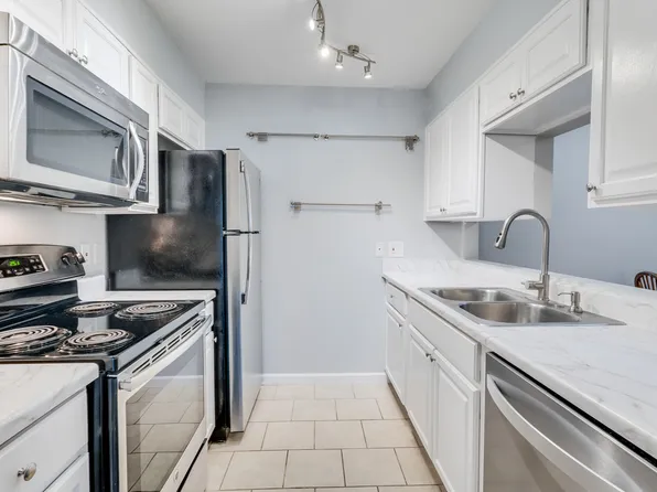 7665 E Eastman Ave, Denver, CO