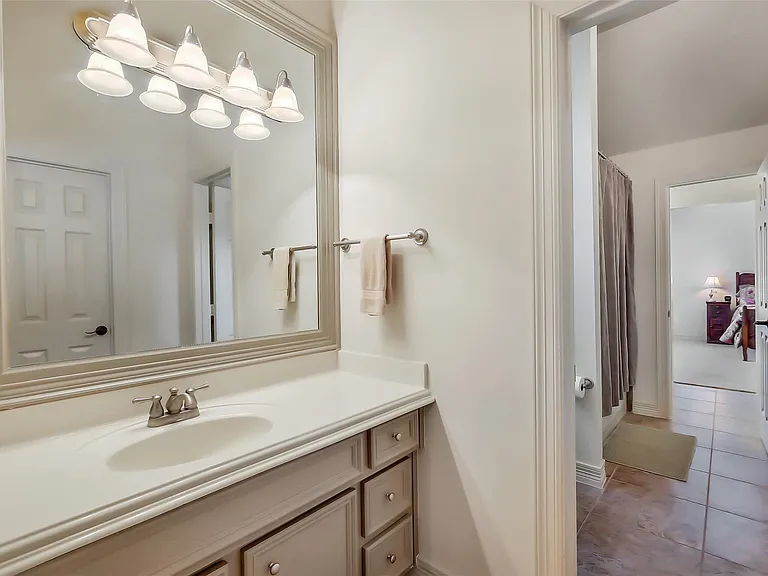 2603 Little Lake Ct — Photo 38