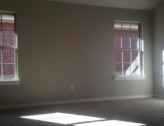 5th image of 9904 Allie Hope Ln