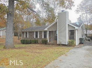 515 Country Ln, Oxford, AL 36203