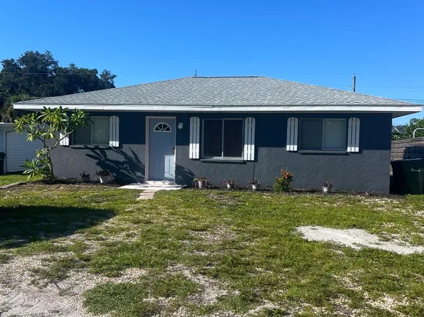 564 Leach St, Englewood, FL 34223