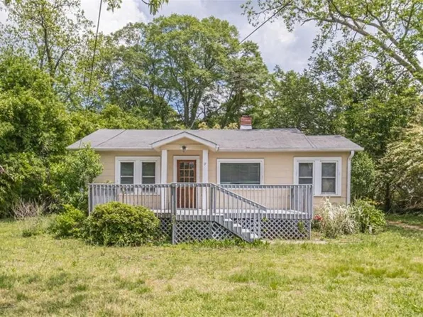 19 W New St, Winder, GA 30680