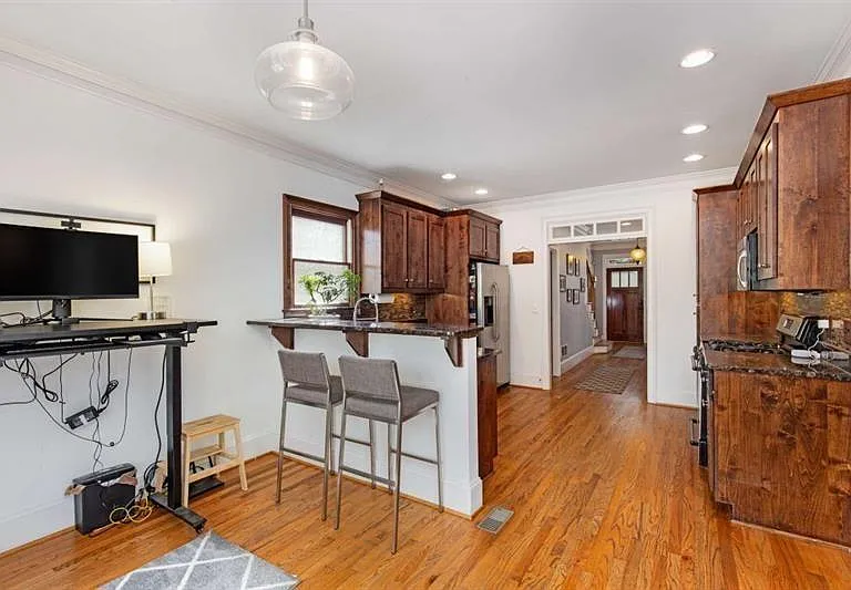 1390 Marion Walk SE — Photo 20