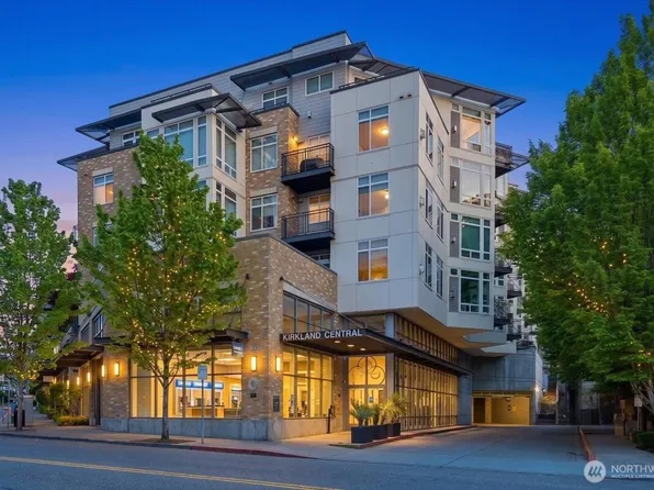 211 Kirkland Avenue #204, Kirkland, WA 98033