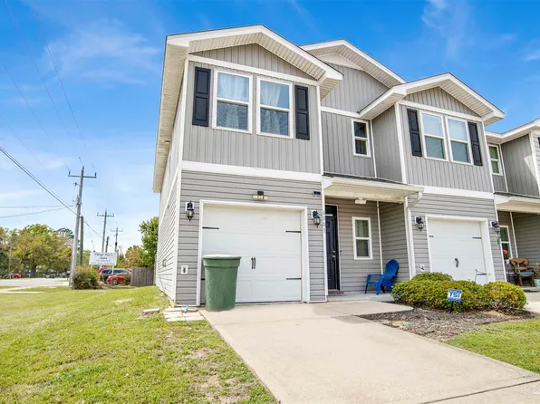 6001 Royal Port Ct, Pensacola, FL 32526