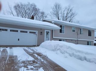 10510 Partridge Cir NW, Coon Rapids, MN 55433